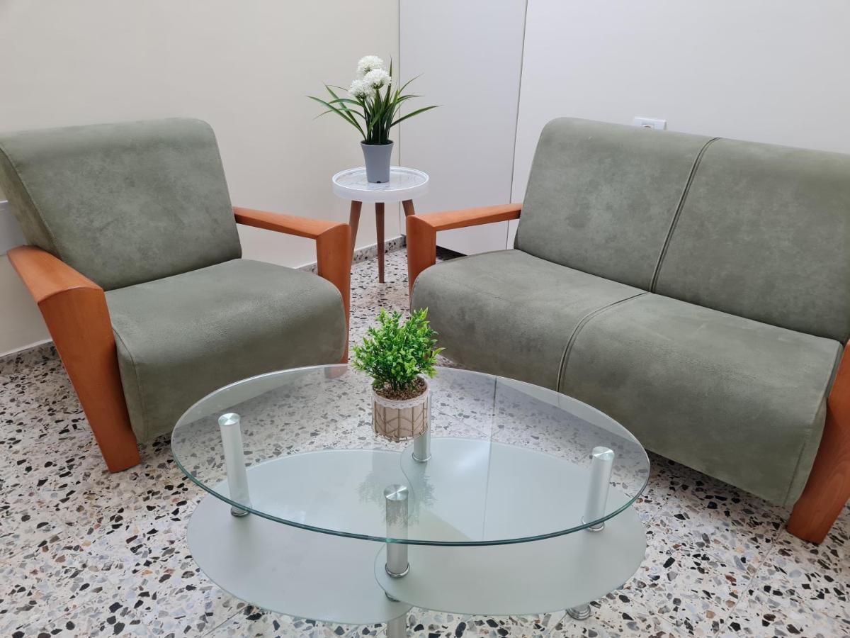 Rizik'S Guest House Nazareth Bagian luar foto