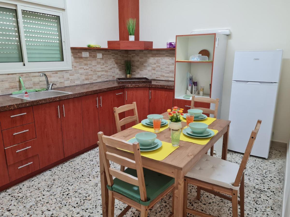 Rizik'S Guest House Nazareth Bagian luar foto